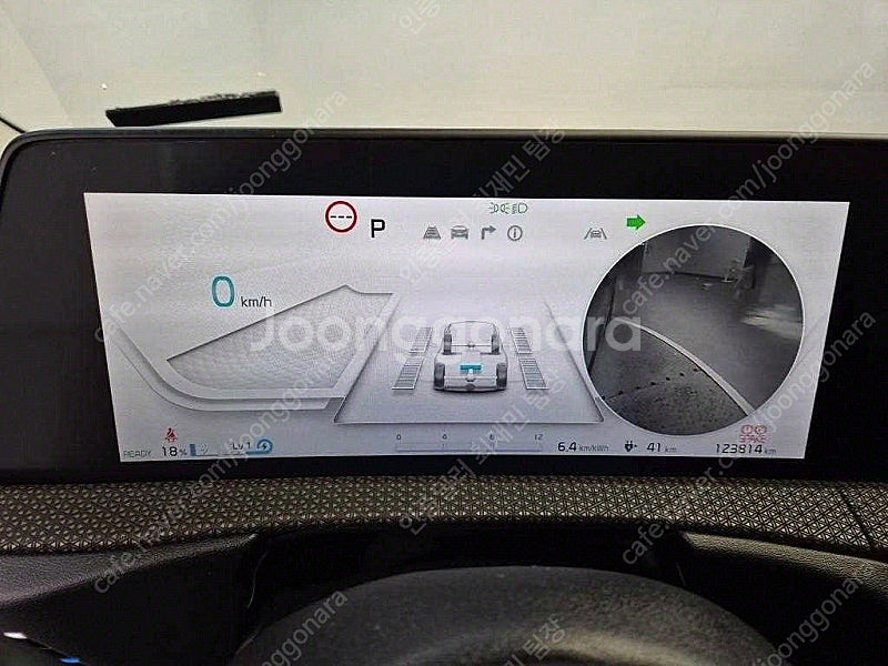 EV6 중고 EV6 중고차 검정색 2023년식 롱레인지 AWD 어스 중고차카페--7